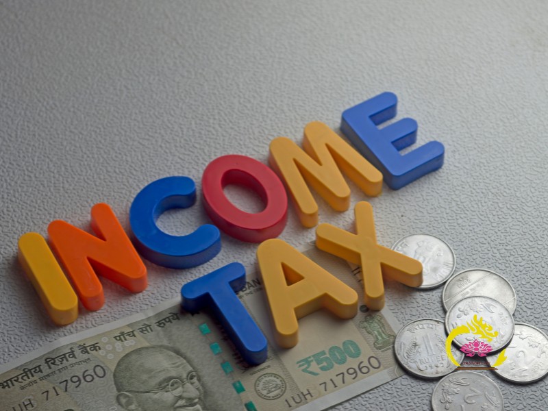 Thu nhập chịu thuế tiếng Anh là Income Tax